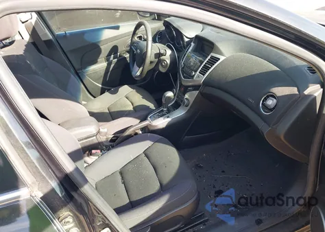 2013 Chevrolet Cruze 1Lt Auto from USA, damaged, VIN 1G1PC5SB1D7136127